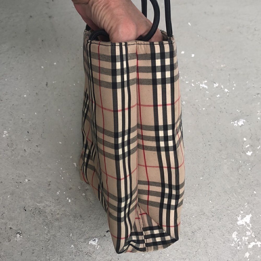 Burberry Sm all tote - Picture 2 of 12